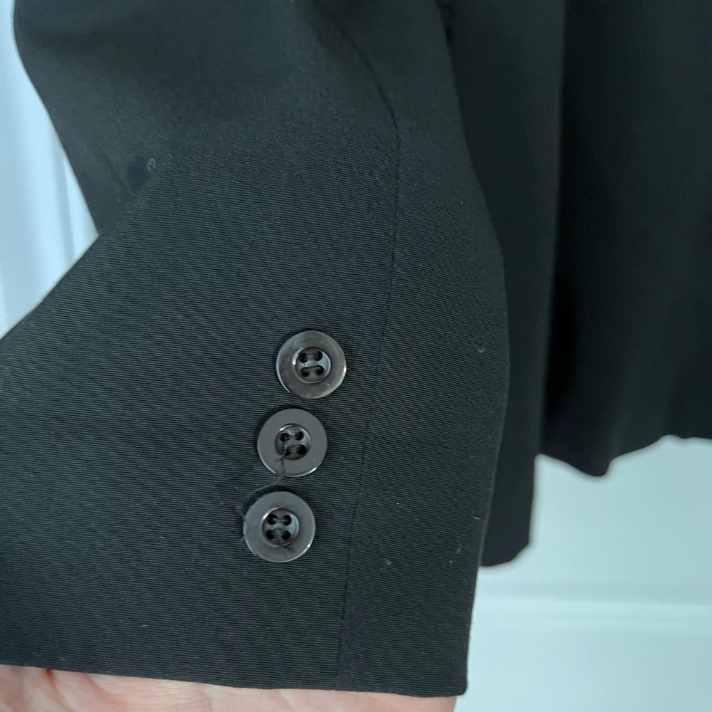 Black Blazer Size M. One Button In Front - image 5